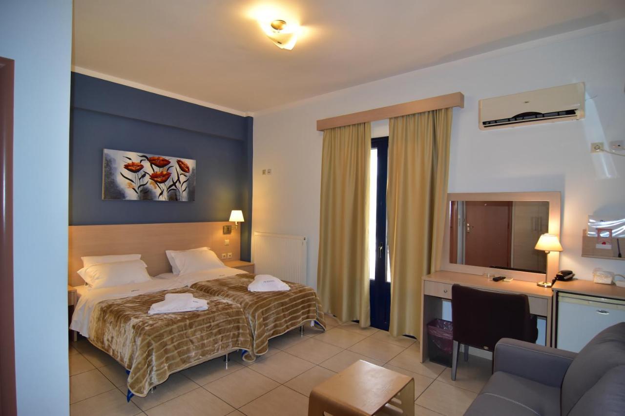 Iridanos Hotel Antikyra Bagian luar foto