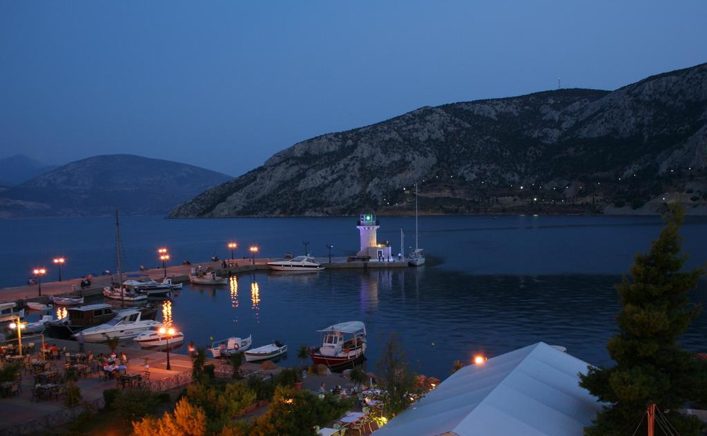 Iridanos Hotel Antikyra Bagian luar foto