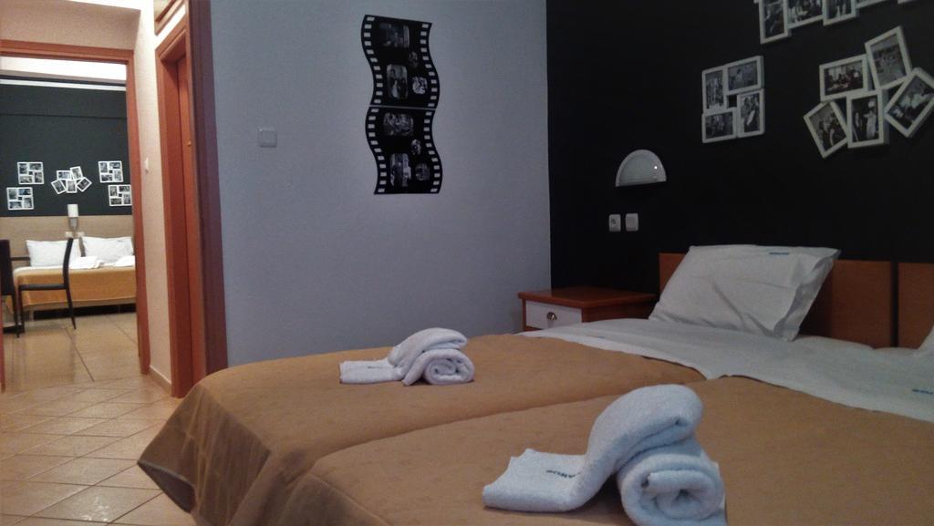 Iridanos Hotel Antikyra Bagian luar foto