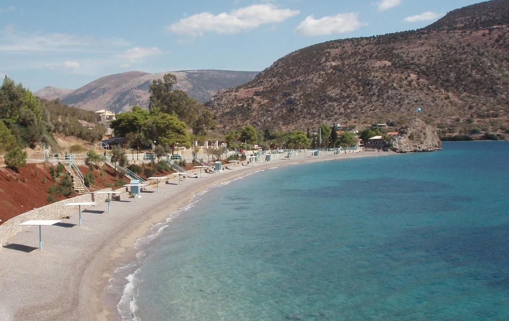 Iridanos Hotel Antikyra Bagian luar foto