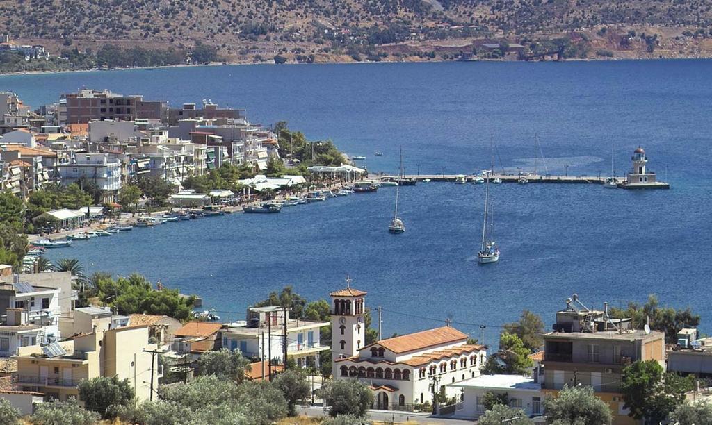 Iridanos Hotel Antikyra Bagian luar foto