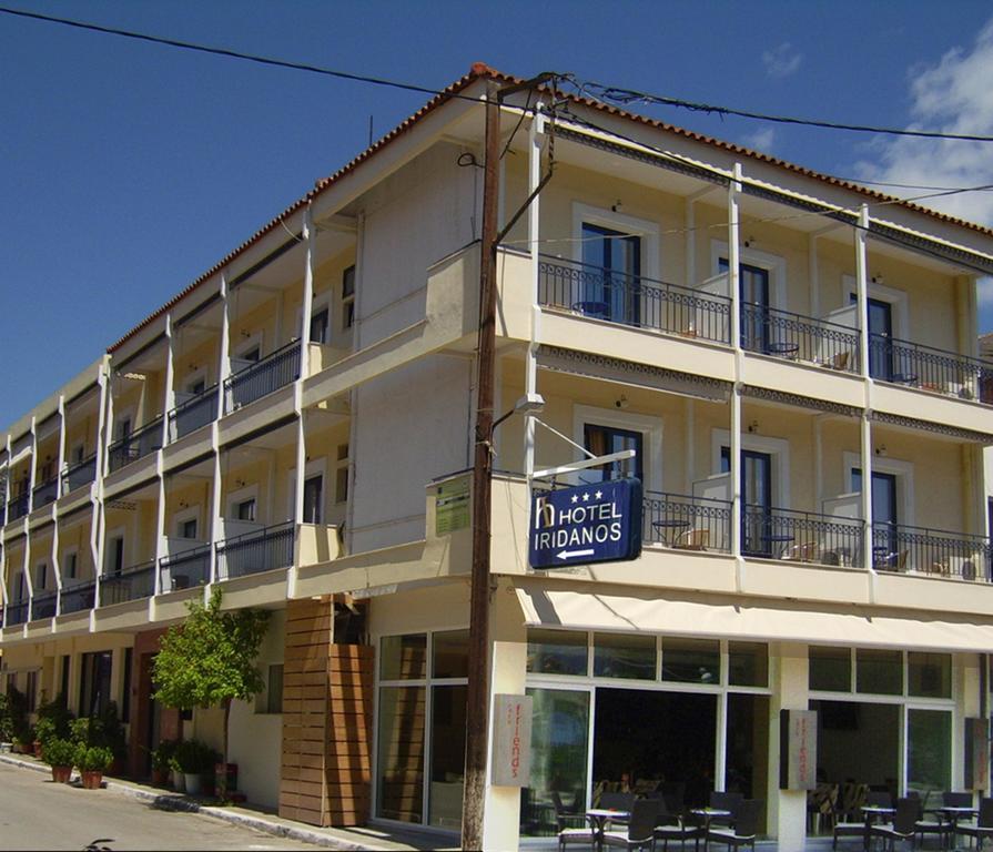 Iridanos Hotel Antikyra Bagian luar foto