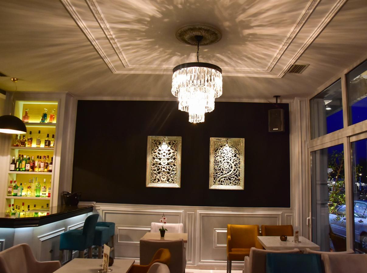 Iridanos Hotel Antikyra Bagian luar foto