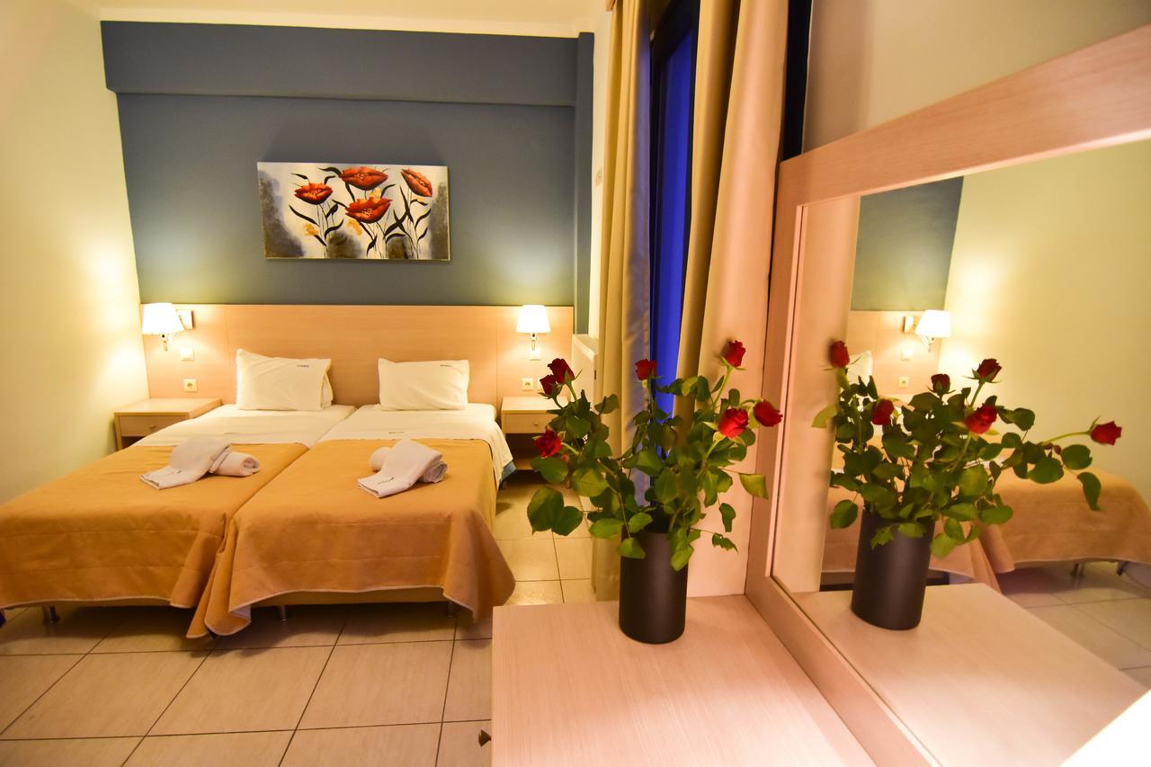 Iridanos Hotel Antikyra Bagian luar foto
