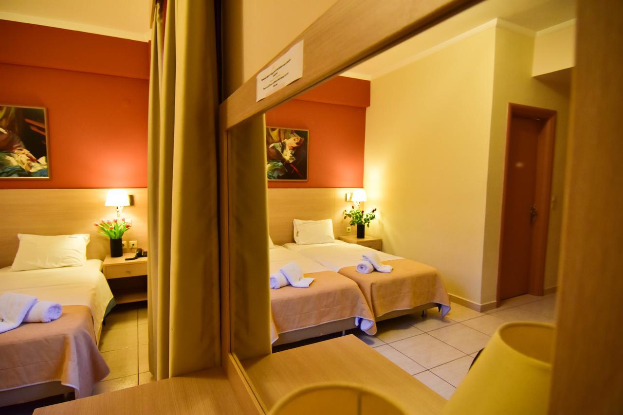 Iridanos Hotel Antikyra Bagian luar foto